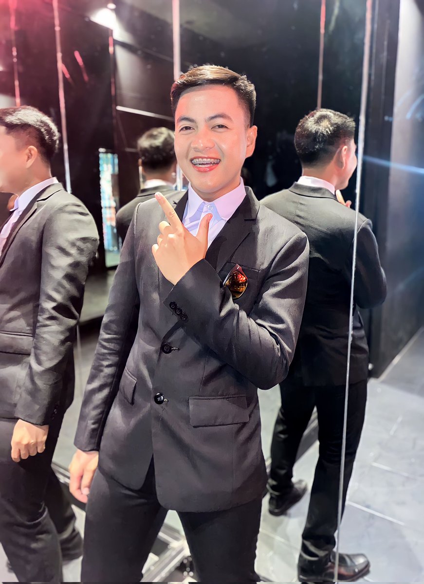 p_palm21's tweet photo. 😎🤔 #ศรีสะเกษ https://t.co/JjXOHs8jgN