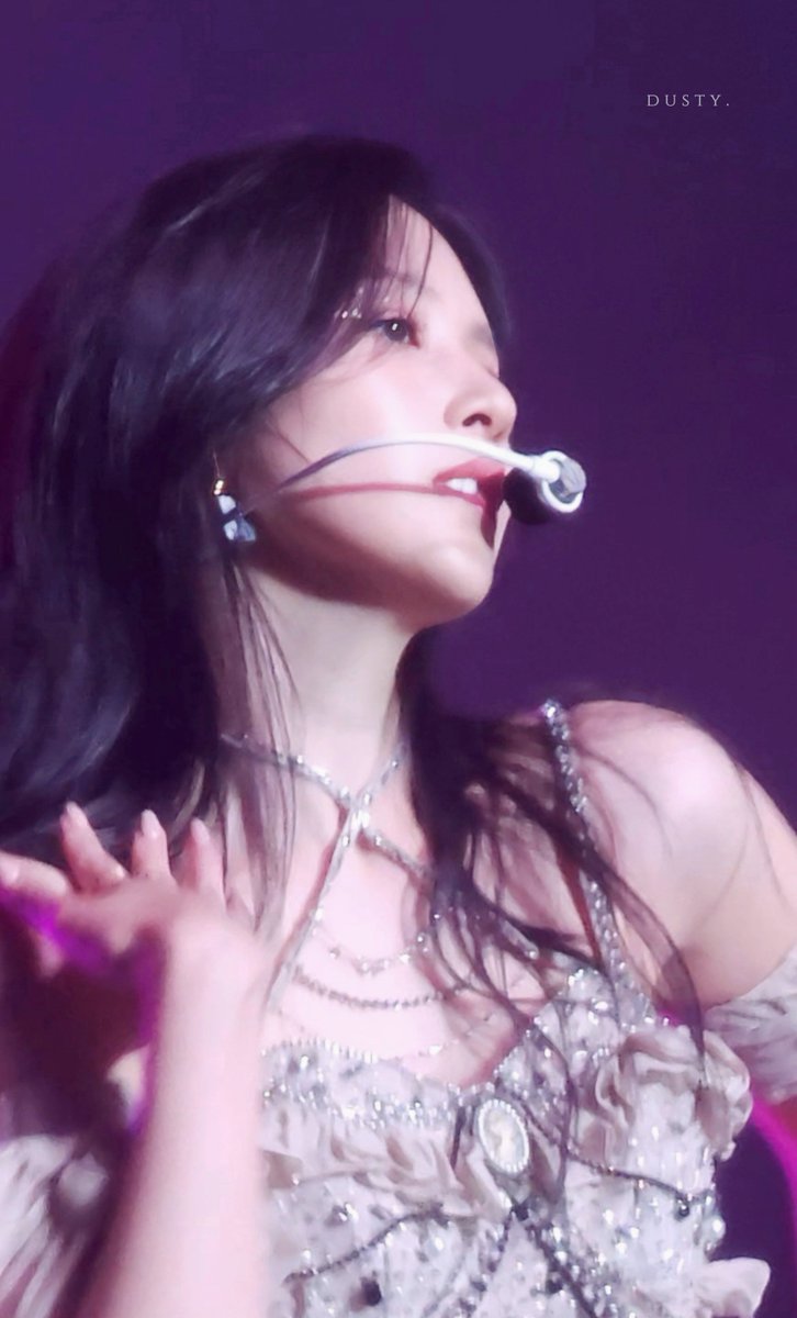 Dusty_0101's tweet photo. 20230903 Singapore DAY2

#MINA #미나 #ミナ https://t.co/fK8TFbg4YO