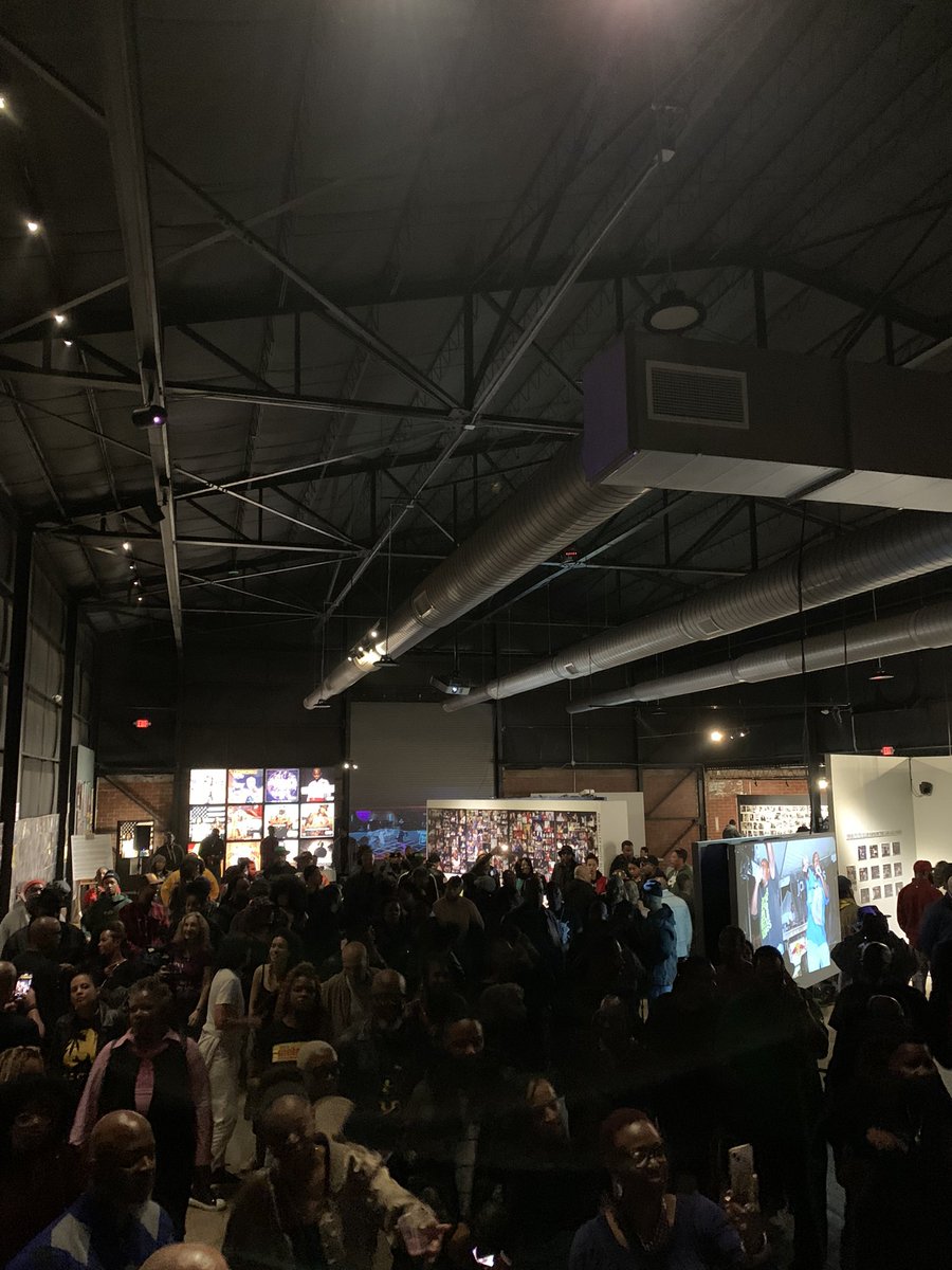 Epic night at Science Gallery Atlanta for the Earwax Records exhibition wrap party. The whole city showed up to show love. ⚡️