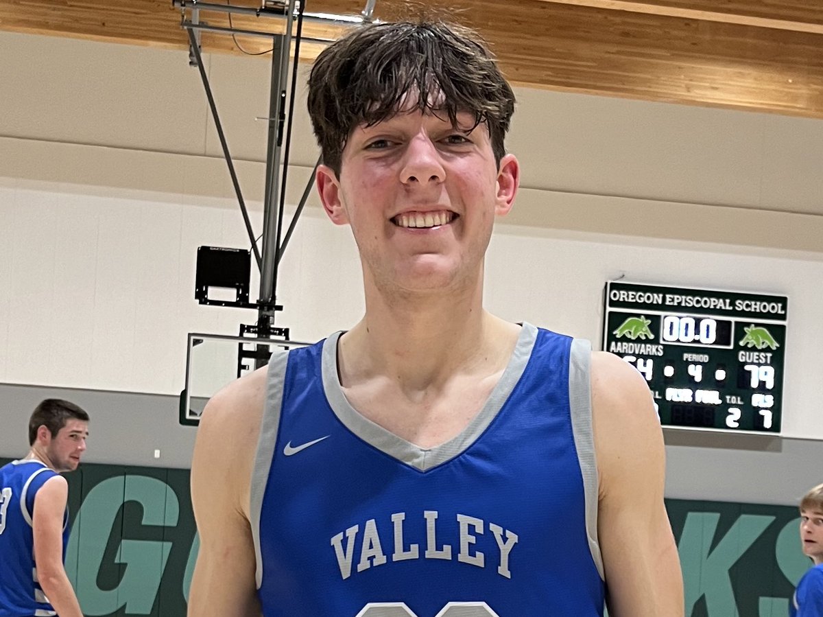 Prep Hoops Oregon (@prephoopsor) on Twitter photo The development of <a href="/jarussi_luke/">Luke Jarussi</a> continues to take place in front of our eyes. The Valley Catholic junior was solid in the post, converting with his strong left hand through contact, but also showed off some nice interior passing to open teammates. We had him for 10 pts and 3 ast The development of <a href="/jarussi_luke/">Luke Jarussi</a> continues to take place in front of our eyes. The Valley Catholic junior was solid in the post, converting with his strong left hand through contact, but also showed off some nice interior passing to open teammates. We had him for 10 pts and 3 ast