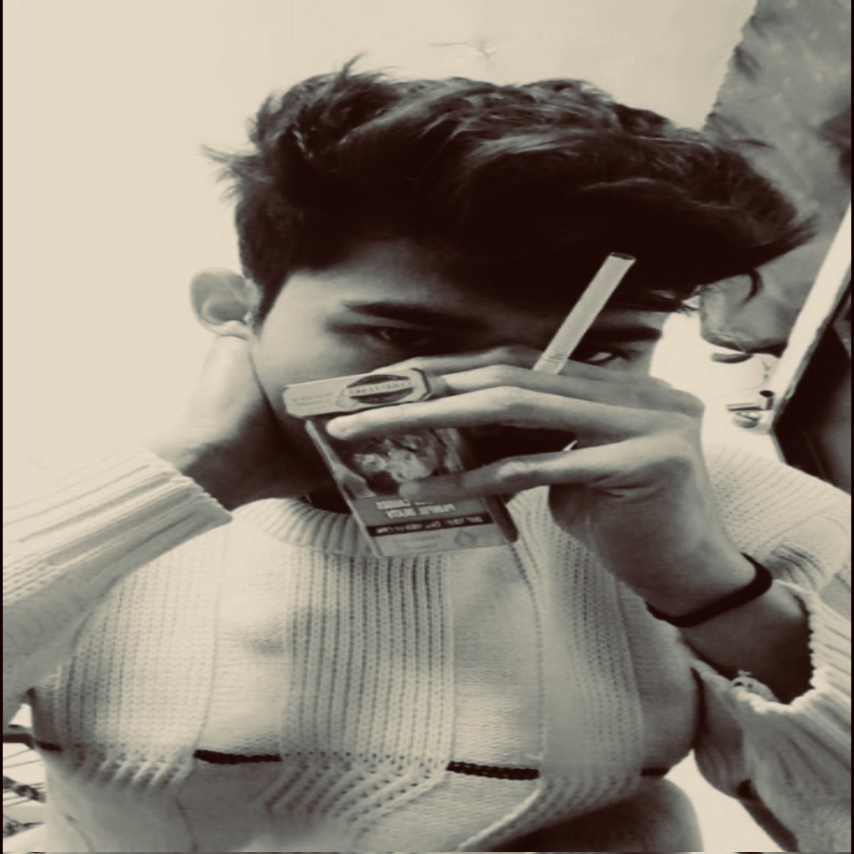 ScarThesis's tweet photo. #NewProfilePic #rapper #VibesOnVibes #goldflake #trippy #ArtistOnX https://t.co/40COvmgCQm