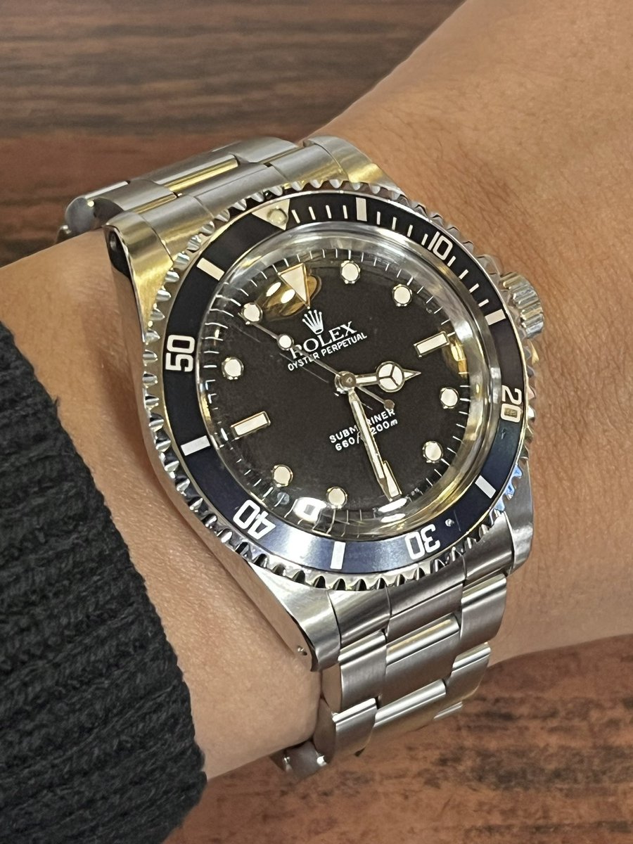 kazhilaga's tweet photo. 今日は兄貴分で😄!
見れば見るほど惚れてく時計😍
#腕時計 #rolex #ref5513 #wristwatch #watch #submariner https://t.co/3gsiElFzjL