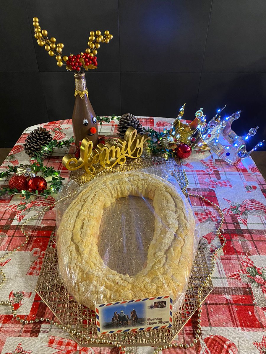 paulinnavp's tweet photo. Este año me he propuesto celebrar en familia nuestras tradiciones y que mis hijos tengan gratos recuerdos de ellas, así que... ‼ a comer #RoscaDeReyes 🤴🏿🤴🏼🤴🏽‼ https://t.co/7DCXkiWzxj