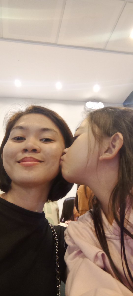 sntged's tweet photo. Sila na lang date ko palagi🥹 https://t.co/ByaqbFu4lX