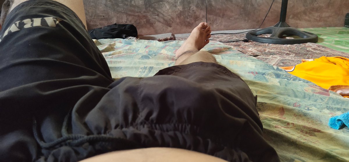 Kujablu's tweet photo. Bored af https://t.co/pmA9DZcDWn