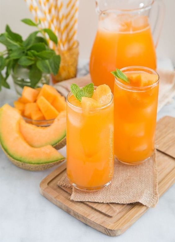Cantaloupe Agua Fresca
30 splendid non-alcoholic summer drink recipes 
#TravelYourWay #shoppingqueen #drinkmorewater