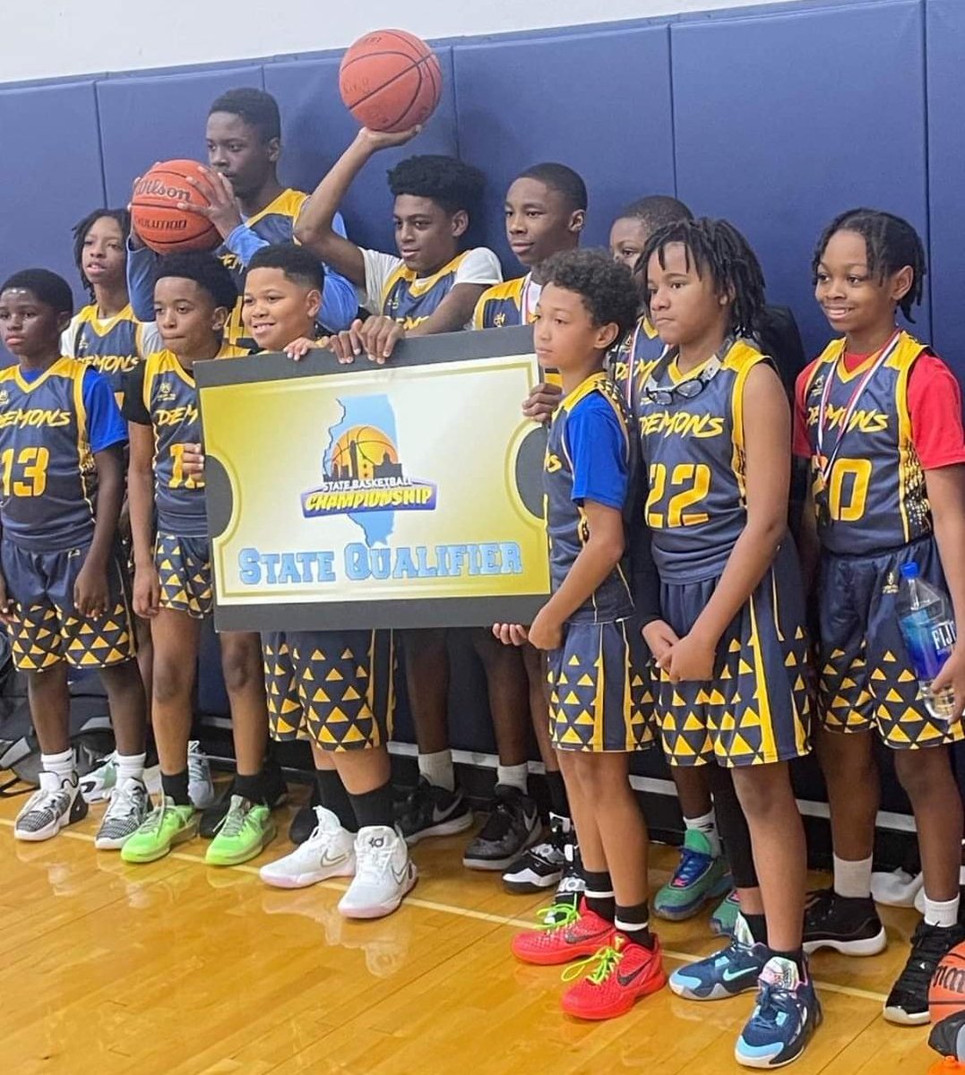 arogersgball's tweet photo. The @ChicagoDemons 2030 team is 10-3 after winning the CYBN Hardwood Classic in Aurora. There is still work to do, but this team has accepted the opportunity to be something special. @seeyouatstate @elite_chicago
#CD2030
#chitowntough
#seeyouatstate https://t.co/CKnh9PpTuJ