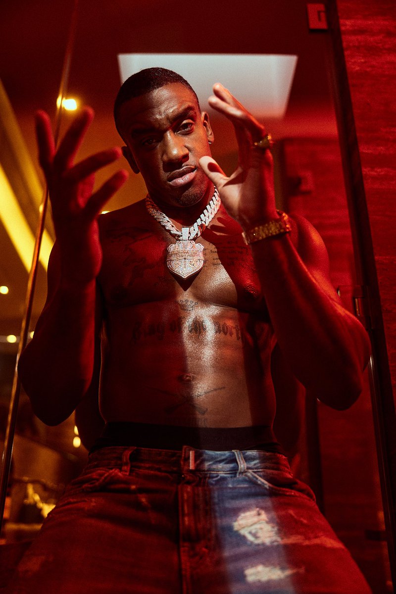 Yoshitaka Kono (@kono_yoshi) on Twitter photo The one and only <a href="/TheBugzyMalone/">Bugzy Malone</a> 💥🔥
Deep respect for his powerful performance to my lens!
Shot exclusively for <a href="/squaremile_com/">Square Mile</a> The one and only <a href="/TheBugzyMalone/">Bugzy Malone</a> 💥🔥
Deep respect for his powerful performance to my lens!
Shot exclusively for <a href="/squaremile_com/">Square Mile</a>