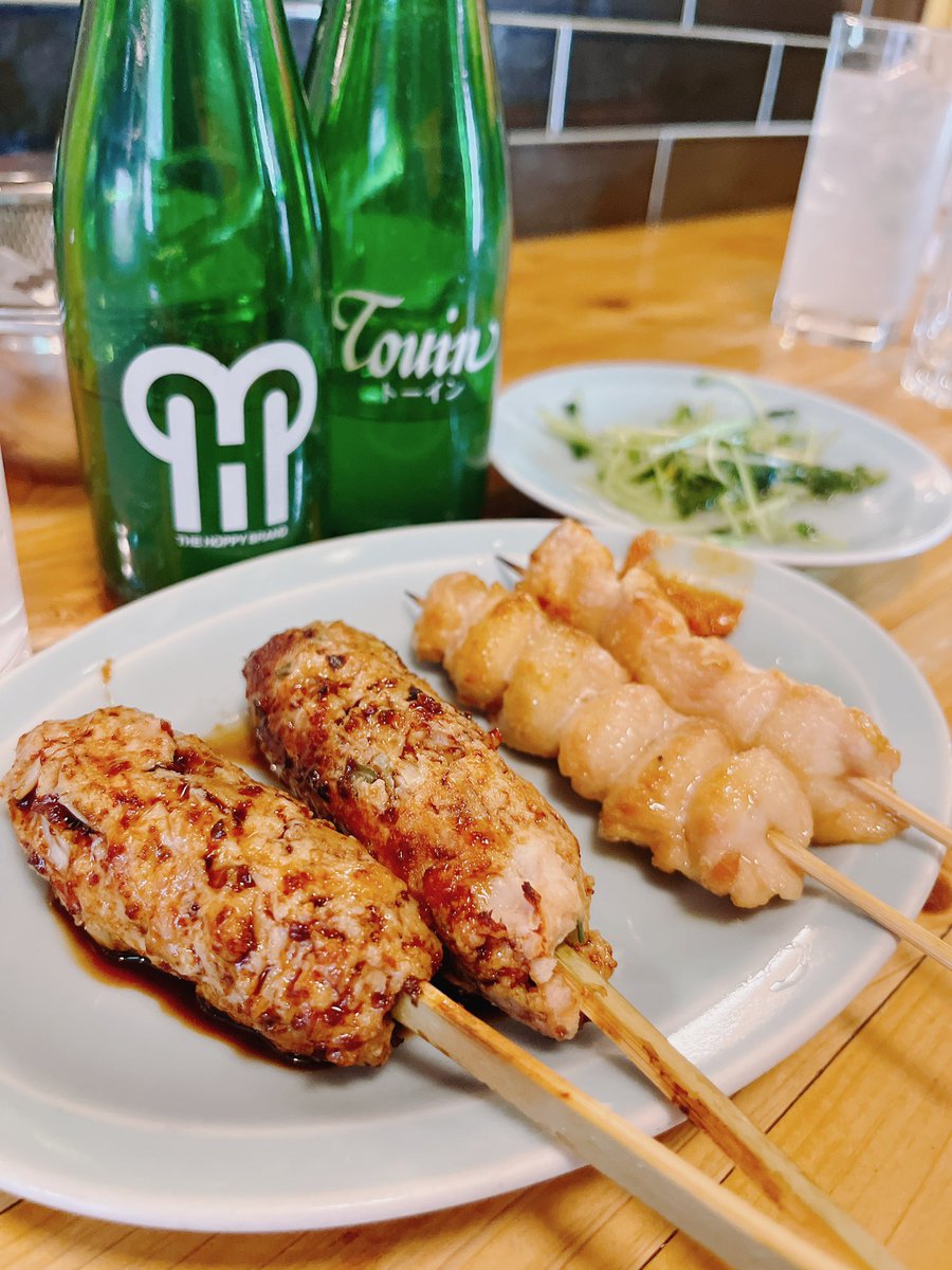 WP19san's tweet photo. 今日4軒目くらい。箕面ビールのIPA。キリッと美味しい。串とおでんが美味しいかった😋 https://t.co/cQw4ljpNGI