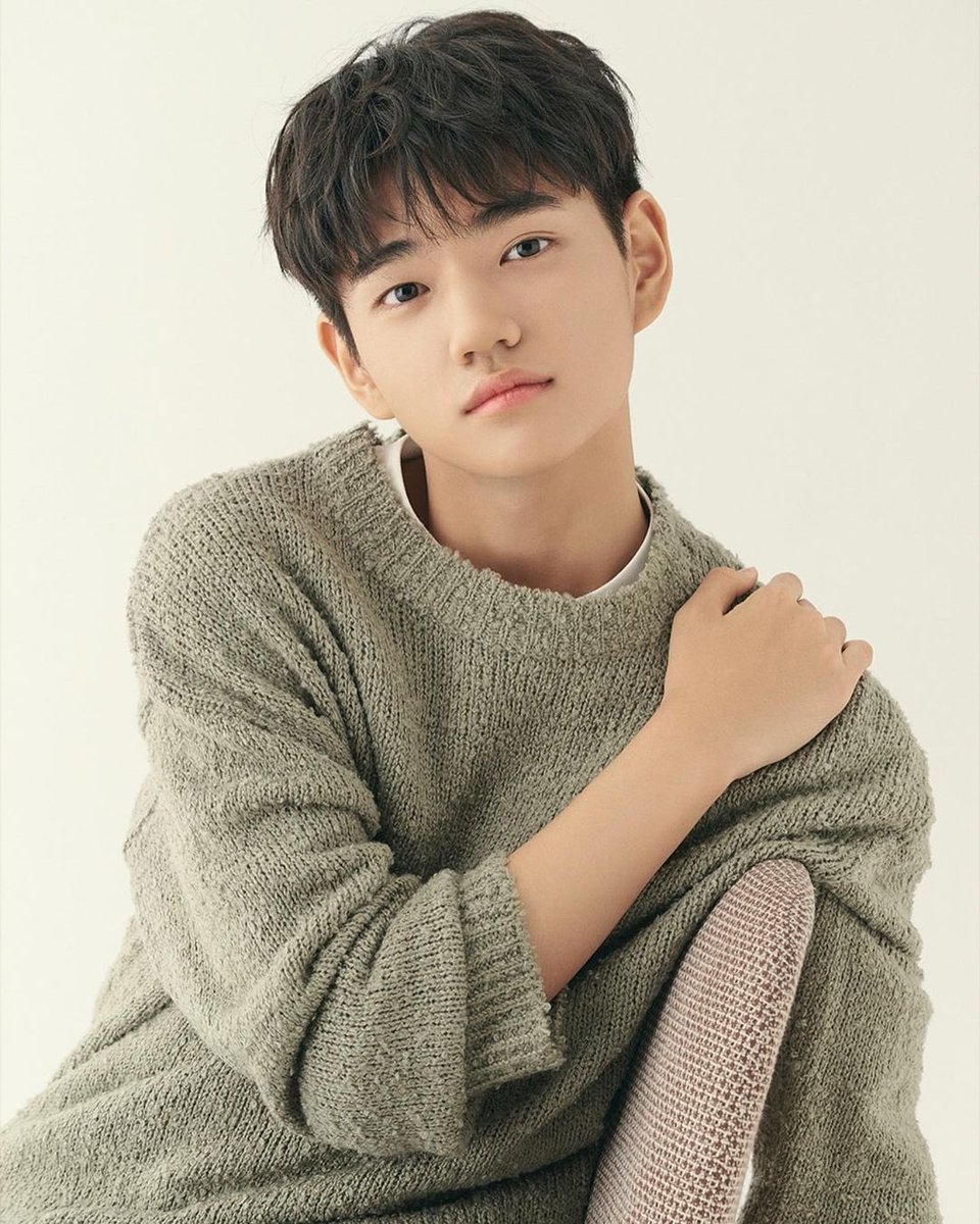 infodrakor_id's tweet photo. Foto profil terbaru #KimKangHoon dari agensi Awesome ENT 📸💜

Bangun kalian! Dedek Pilgu udah bujang 🫶🏻🥹 https://t.co/xV63WW1P6m