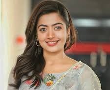 TOlMovies's tweet photo. Who's Looking Most Beautiful ?
https://t.co/kzr2iZUMqs

       🔁#Priyanka               ❤️#Rashmika https://t.co/G0XWWMzQtd