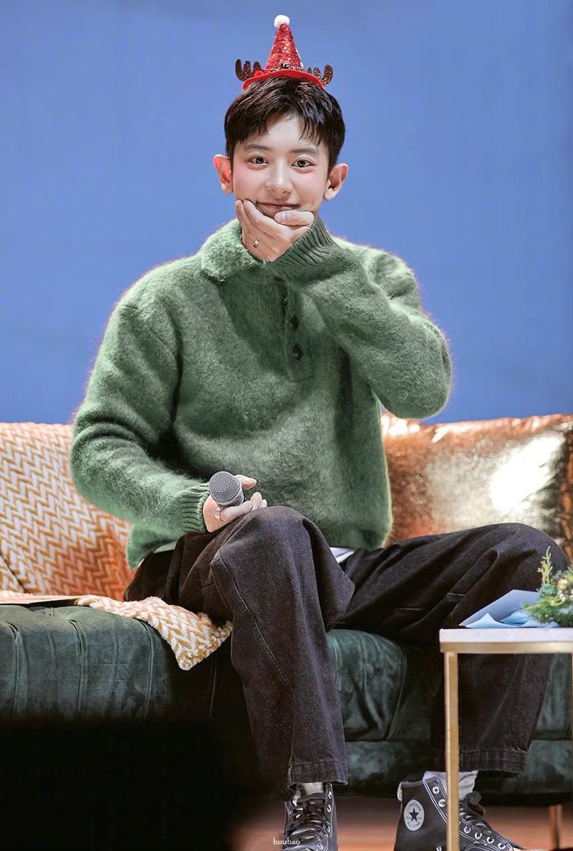 cyhourly's tweet photo. 엑소 박찬열  #CHANYEOL #찬열 https://t.co/pYyMhJK4ui