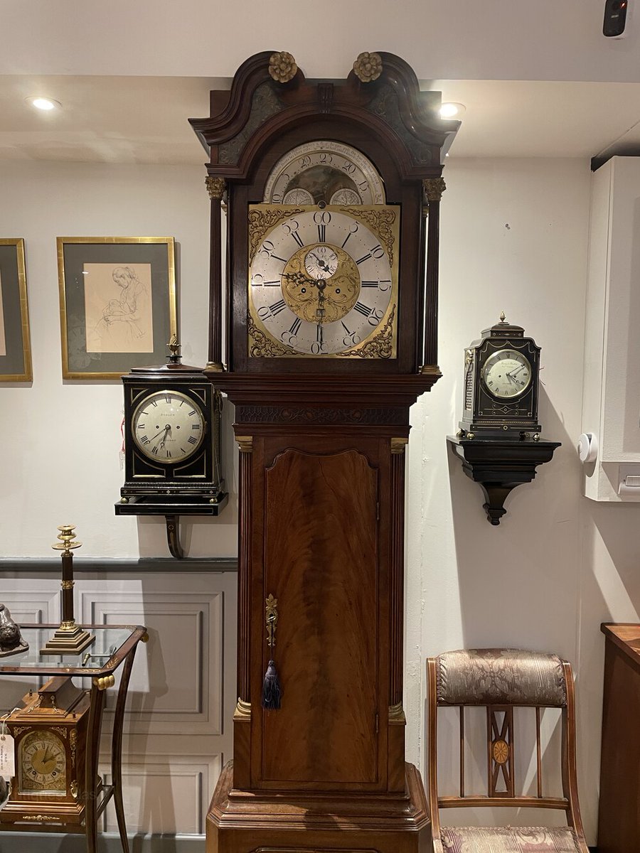 antiques_atlas's tweet photo. Georgian Mahogany longcase J. Standring Bolton. A Mahogany Eight Day Longcase Clock, from Melorium Clocks And Antiques on Antiques Atlas. https://t.co/yA73Yyn0yo
#longcaseclock #grandfatherclock #antiqueclock #antiqueclocks #antiqueclocksforsale https://t.co/irIEjFUiMA