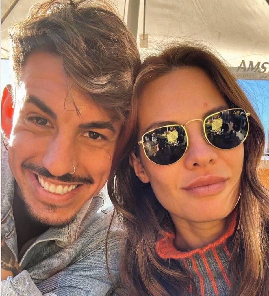 jessi_bueno7's tweet image. Buenos días ☀️ #jessingo7e