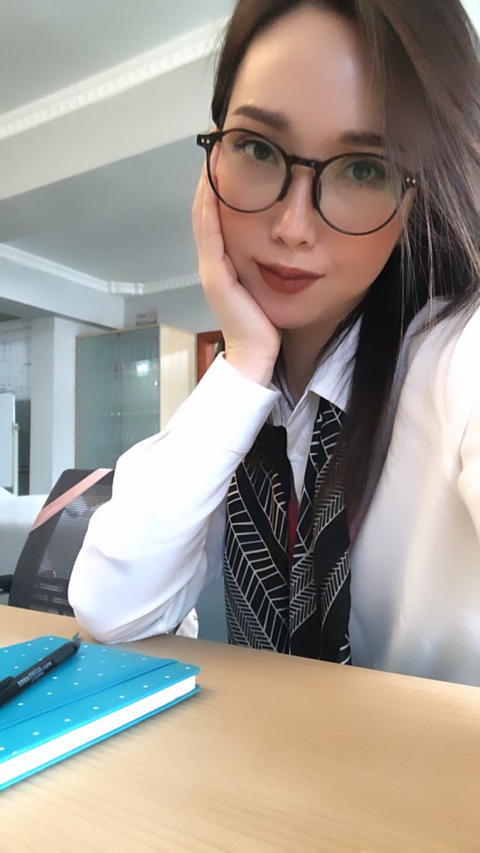 Байр орон сууцаа худалдан борлуулах, түрээслүүлэх бол хандаж болно шүү. Цаг завыг тань хэмнэн түргэн хугацаанд борлуулан хамтран ажиллана. cityproperty.mn 🫰