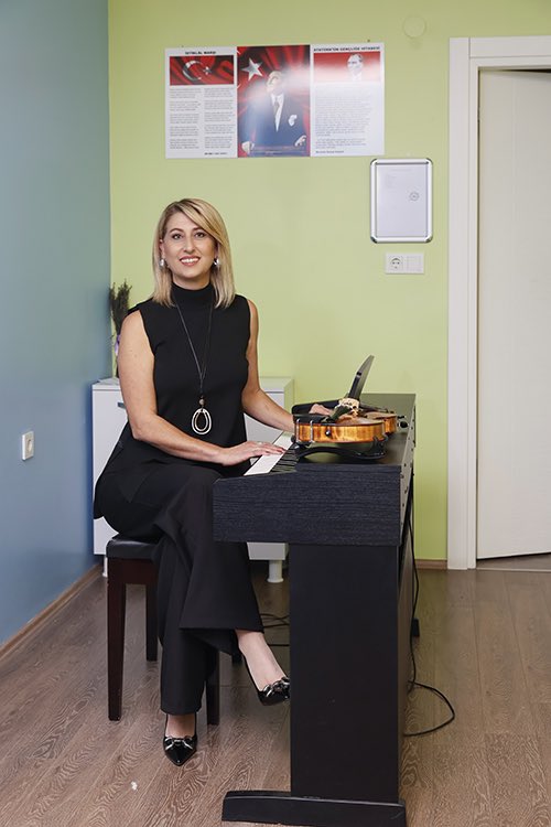 Kurucusu olduğumuz Kocaeli Resital Sanat ve Değirmendere Resital Yetenek Geliştirme Merkezi hakkında yaptığımız röportaja 
aşağıdaki linkten ulaşabilirsiniz.
Mutlu Pazarlar 🌸 
kocaelilife.com/bir-sanat-kurs…