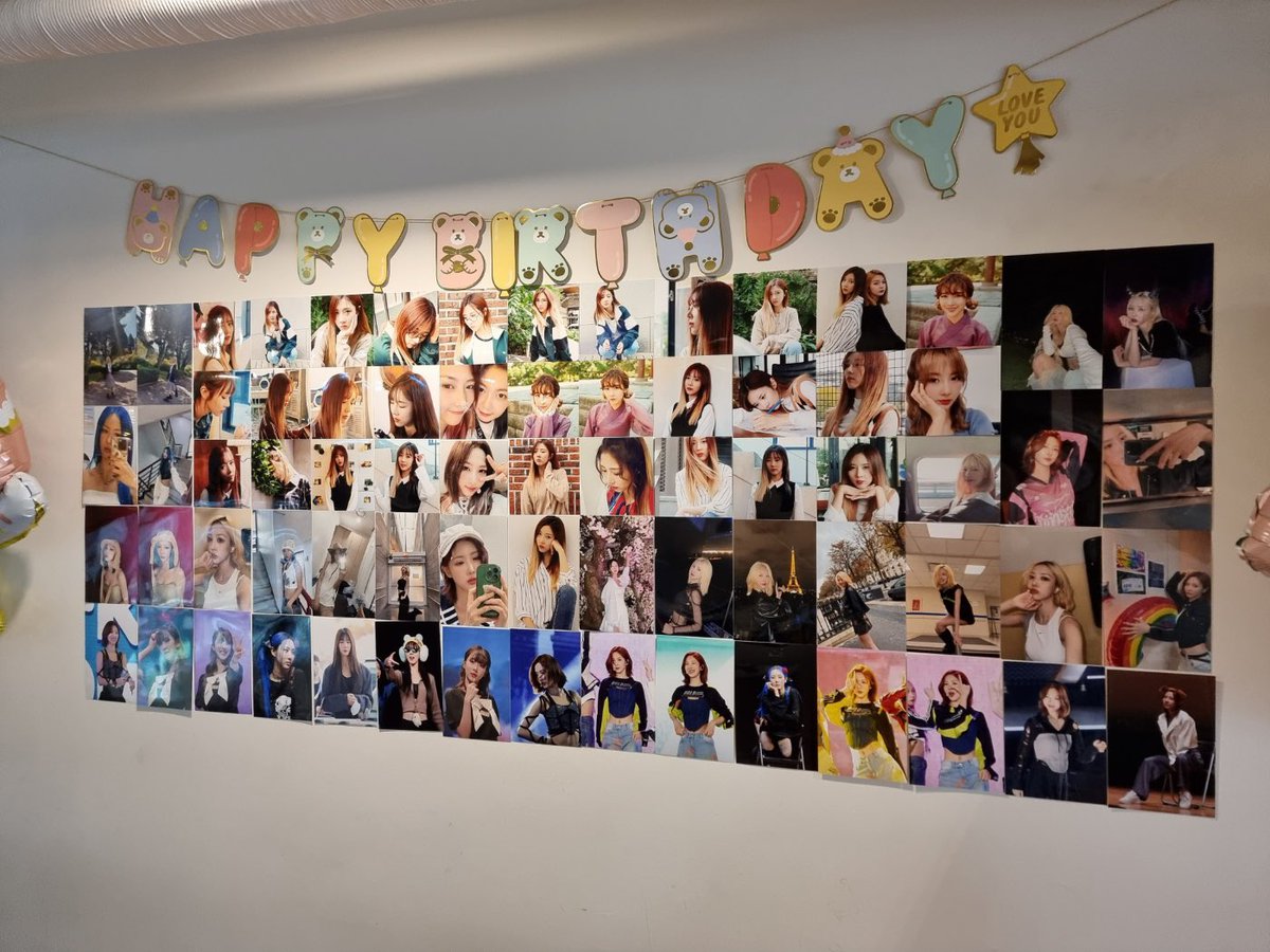JHY_09's tweet photo. 오늘이 유현이 생일 카페 마지막이라 8시에 액자와 사진 나눔 합니다.😋
✨pvc 포토카드가 생겨서 기존 포토카드와 함께 증정됩니다!
✨사진과 액자는 선착순 나눔이라 그냥 가져가시면 됩니다.
다시한번 방문해주신 분들 너무 감사하고🫡
🎉✨김유현 생일 축하해✨🎉
#YOOHYEON #유현
#Dreamcatcher https://t.co/aVon4sVgEV