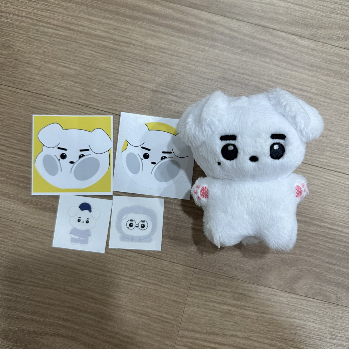 grgr0_0's tweet photo. 우주소녀 설아 10cm 인형 설동이 양도

택 제거, 털 정리, 미용했고 특전 전부 있어요
외출, 목욕 x
택배비 포함 15000원 https://t.co/HqyFA1AEn7