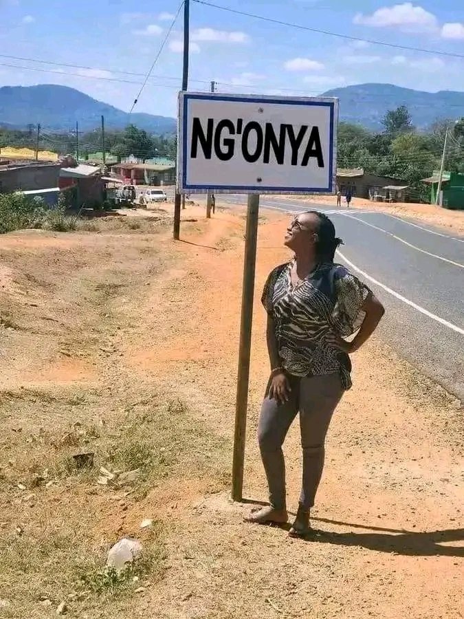 omwambaKE's tweet photo. Kama huelewi hii pic,
Tag any Luo or Meru friend akuambie meaning ya "Ng'onya " https://t.co/VZcEkkfxnm