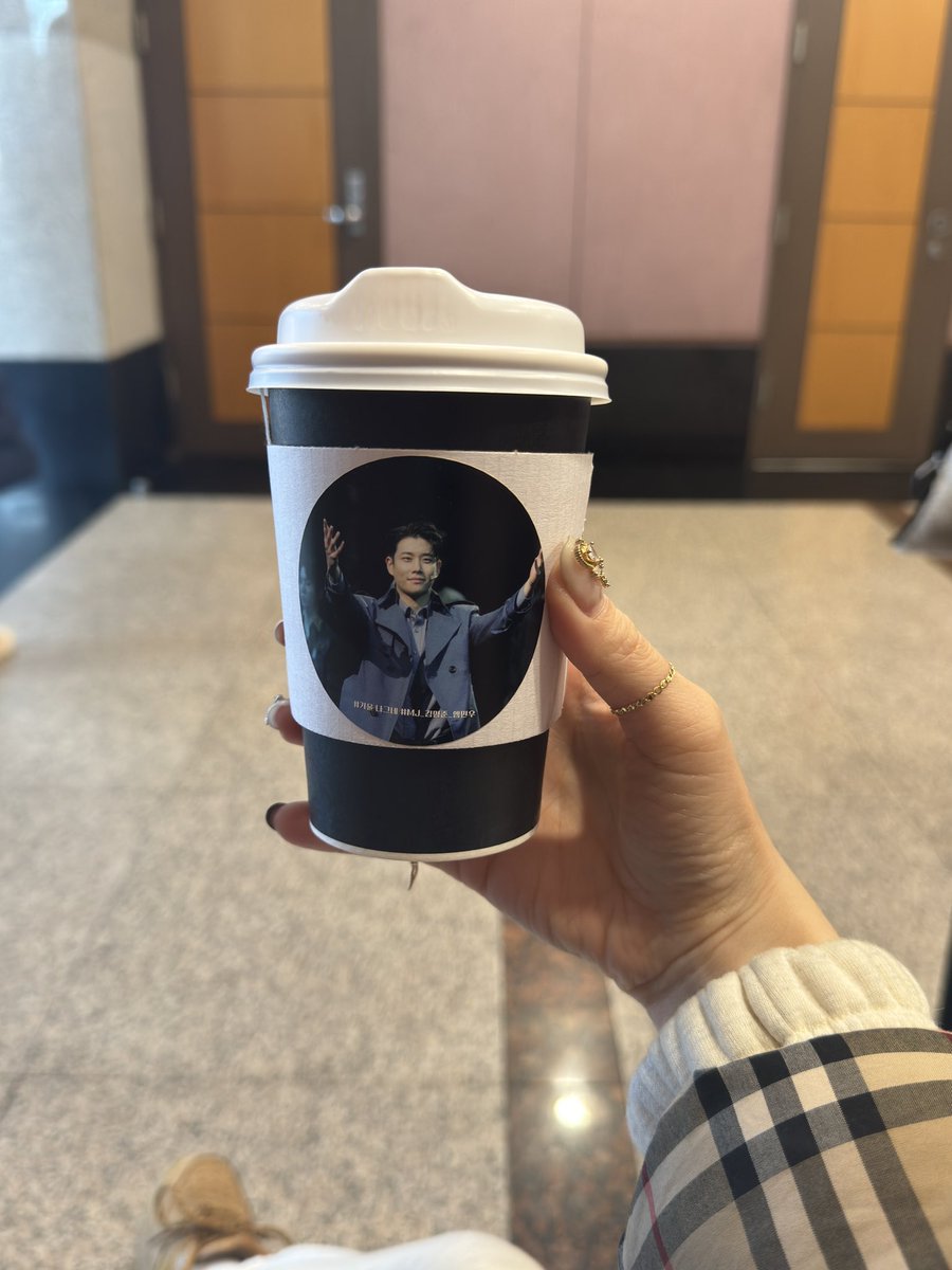 엠핱뚜💕 tweet media