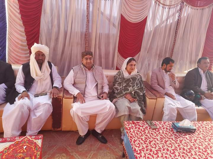 aamirmemon123's tweet photo. ضلع سجاول 
سابقہ ایم پی ای ہیر سوہو صاحبہ اور وائیس چیئرمین ضلع کونسل سجاول سردار رمیزالحق زئور صاحب صدر PPP تعلقہ میرپور بٹھورو نےسندھ شادی ہال میرپور بٹھورو میں سابق پ ٹ الف کے صدر سید عطا حسین شاھ کے بیٹےکی شادی میں شرکت کی
@BBhuttoZardari @HeerSoho @rameez_zaur @MediaCellPPP https://t.co/LVSS5DOoRV
