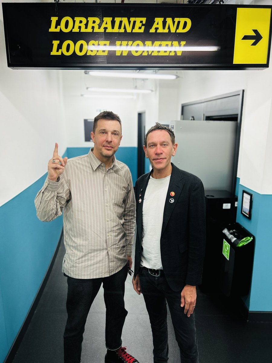 Catch us on <a href="/SundayBrunchC4/">Sunday Brunch</a>  from 9:30 today. <a href="/Ricktw1tter/">Rick Witter</a> and <a href="/TomGladwin2/">Tom Gladwin</a> will be chatting and cooking on gas, with a full band performance at the end of the show! It will be the talk of the town!