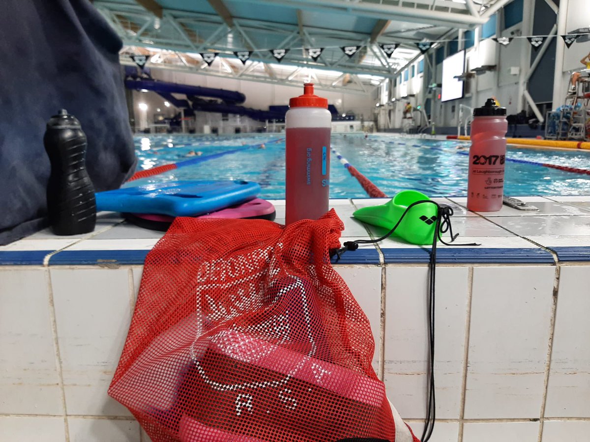 Record turnout at long course this morning even with the icy weather 😎💪🏻🥶 Fantastic motivation to start 2024 🤩 #goDRSA #earlymorningswim #swimmingpool #swimming
