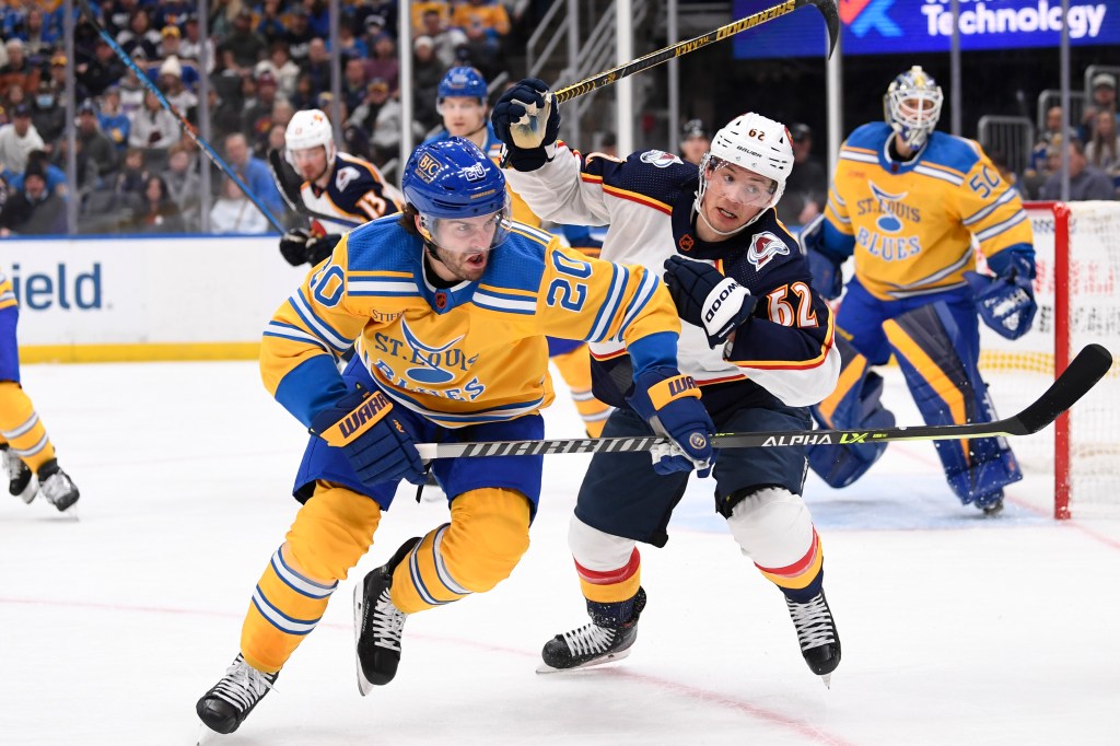 ALTSKEYR6's tweet photo. NYR #20 CHRIS KRIDER.
STL #20 ALEXANDER STEEN.
STL #20 BARNDON SADD.
DET #20 Luc Robitaille. https://t.co/A0AEriF8fg