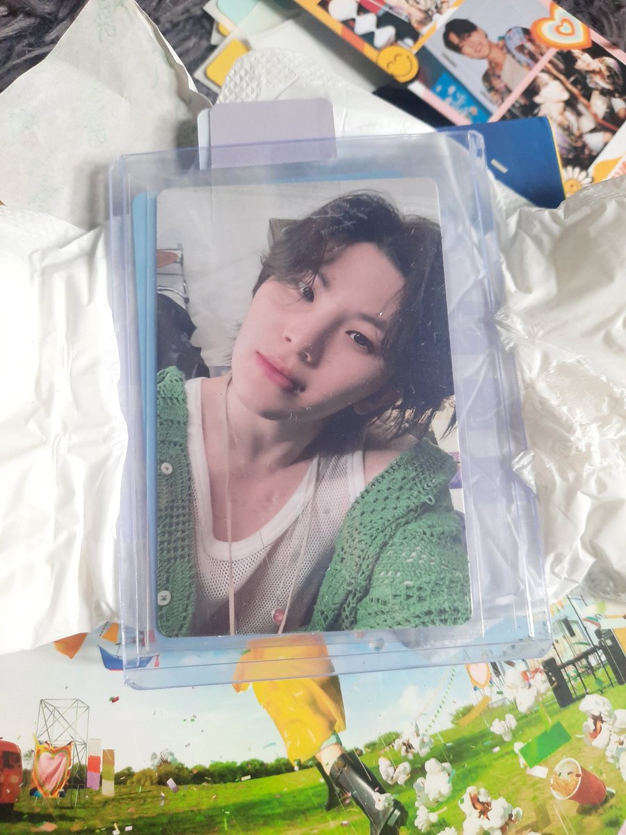 feat_miyel's tweet photo. thank you @VrncBns ! soaper ganda tapos grabe yung freebies???? mas mahal pa ata freebies kaysa sa order ko e HAHAHA (i didn't expect na bibigay mo sakin yung hao carver and wonwoo na want ko sayo HAHAJAHAH THANK YOU SAUR MUNCH)🤞🏻😩😩
price ng pc: 270 
pricen freebies: 300+ https://t.co/GtDHvjkbYB