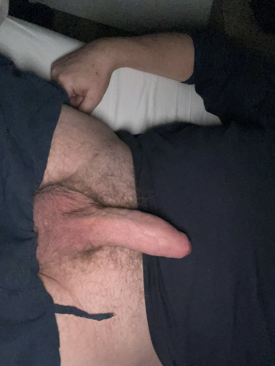 JBislet's tweet photo. Goedemorgen, wie is er ook zo lekker geil wakker geworden.. https://t.co/QCrtaPDV5o