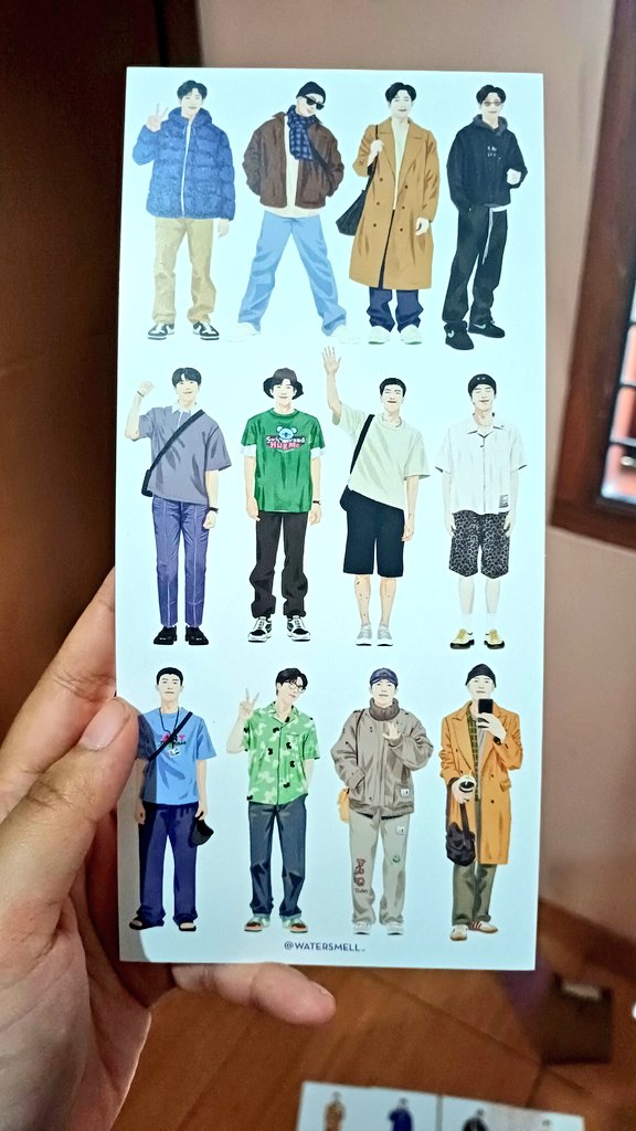 My 2024 Kimdaily calendar from <a href="/watersmell_/">물냄새</a>  has just arrived, It's really pretty🥰