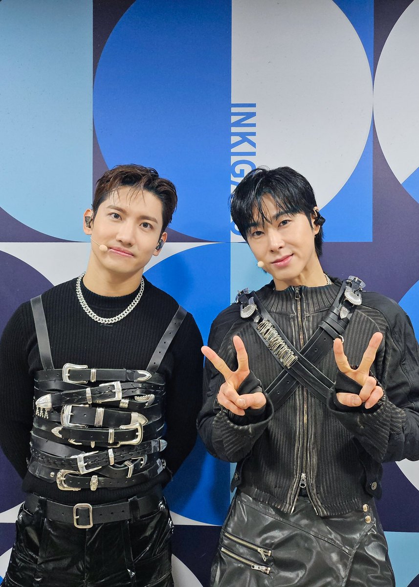 TVXQ's tweet photo. 카시오페아의 응원 덕분에 인기가요 
무대도 “King of the jungle”처럼 멋있게 완료❤️‍🔥✨

#동방신기 #TVXQ! #東方神起
#유노윤호 #UKNOW #최강창민 #MAXCHANGMIN
#인기가요 #INKIGAYO https://t.co/76Z6NAJ3U8