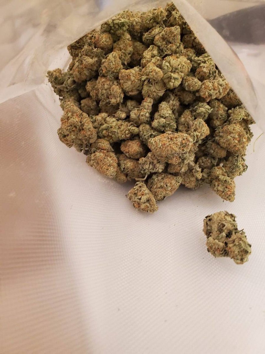 CdcWeedmaster's tweet photo. 成都大麻 重庆叶子 燃料 THC weed 飞行 飞行员 飞行基地 大麻烟 烟油 叶子烟 https://t.co/esH2EvWokC