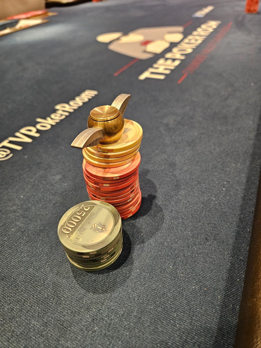 On to day 2 <a href="/TVPokerRoom/">The Poker Room at Thunder Valley Casino Resort</a> $200k Champagne Main. Wish me run good! #lfg