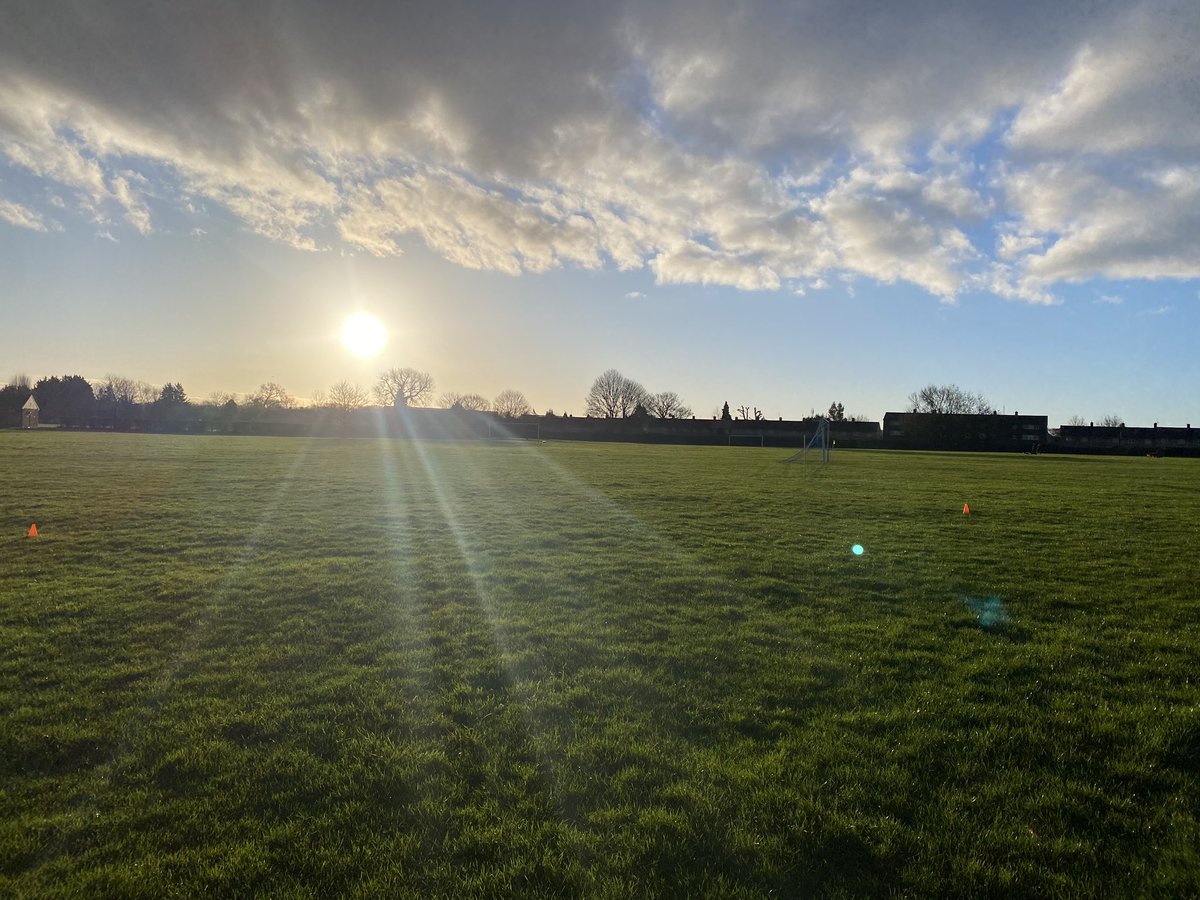 beehivejnrpr's tweet photo. Perfect morning for a junior parkrun. We’re here every week at 9am. Come down and say Hi. https://t.co/BPKrdm3kON