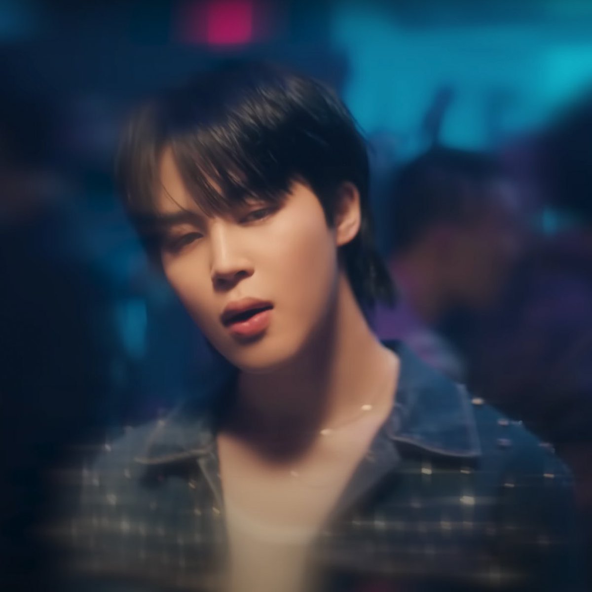 #Jimin’s “Like Crazy” now ranks among the 10 most streamed songs released in 2023 on Spotify.