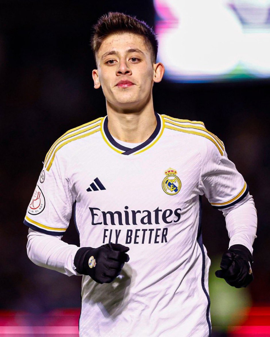 defutbolsports's tweet photo. 💥 Dün akşam oynanan Arandina - Real Madrid maçında Arda Güler’in 59. dakikada oyundan çıkmasıyla Tivibuspor verilerine göre maçın reyting düşme oranı %93,6 olarak belirlendi. https://t.co/UuUcHLBObs