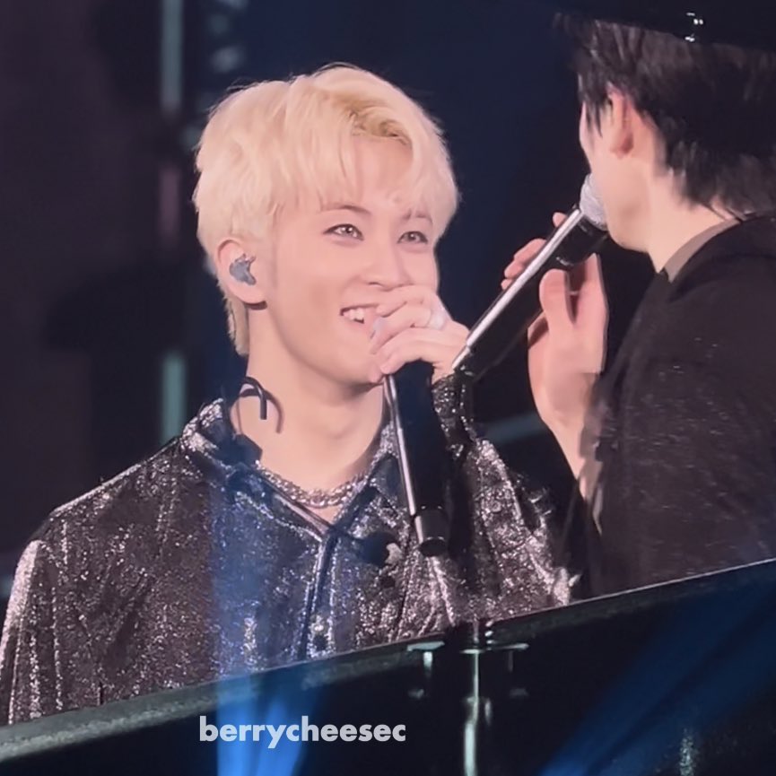 ً (@looksmkl) on Twitter photo 