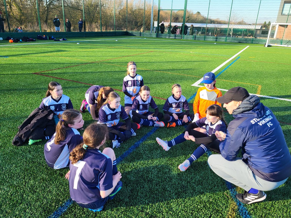 SVFCgirlsfooty's tweet photo. Another @CgflStockport division reshuffle sees U11 Jaguars in Ruby group. First up @MacctownLFC. Jags continued their pre-xmas improvement, putting in a great performance to take the win. Great game from both teams. #Stockportgirlsfooty #cgfl
#smithgoodfellowpr https://t.co/gpm08aAyTB
