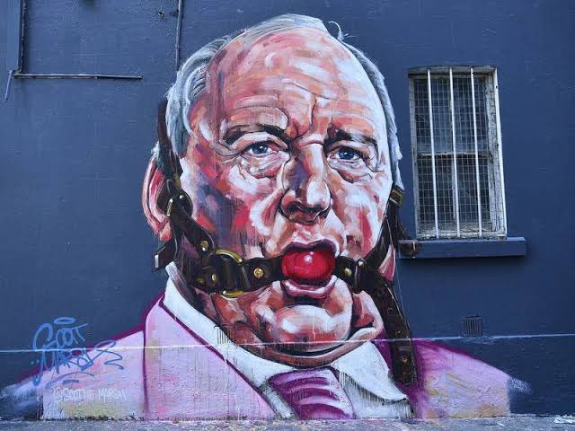 Hey <a href="/nswpolice/">NSW Police Force</a>, there are a shedload of us wondering when Alan Jones will be charged for sexually assaulting young men?

If you’d let us all know ASAP so we know other young men are safe, we’d appreciate it.

And witches: please re-tweet if you wanna know, too.

#JailJones