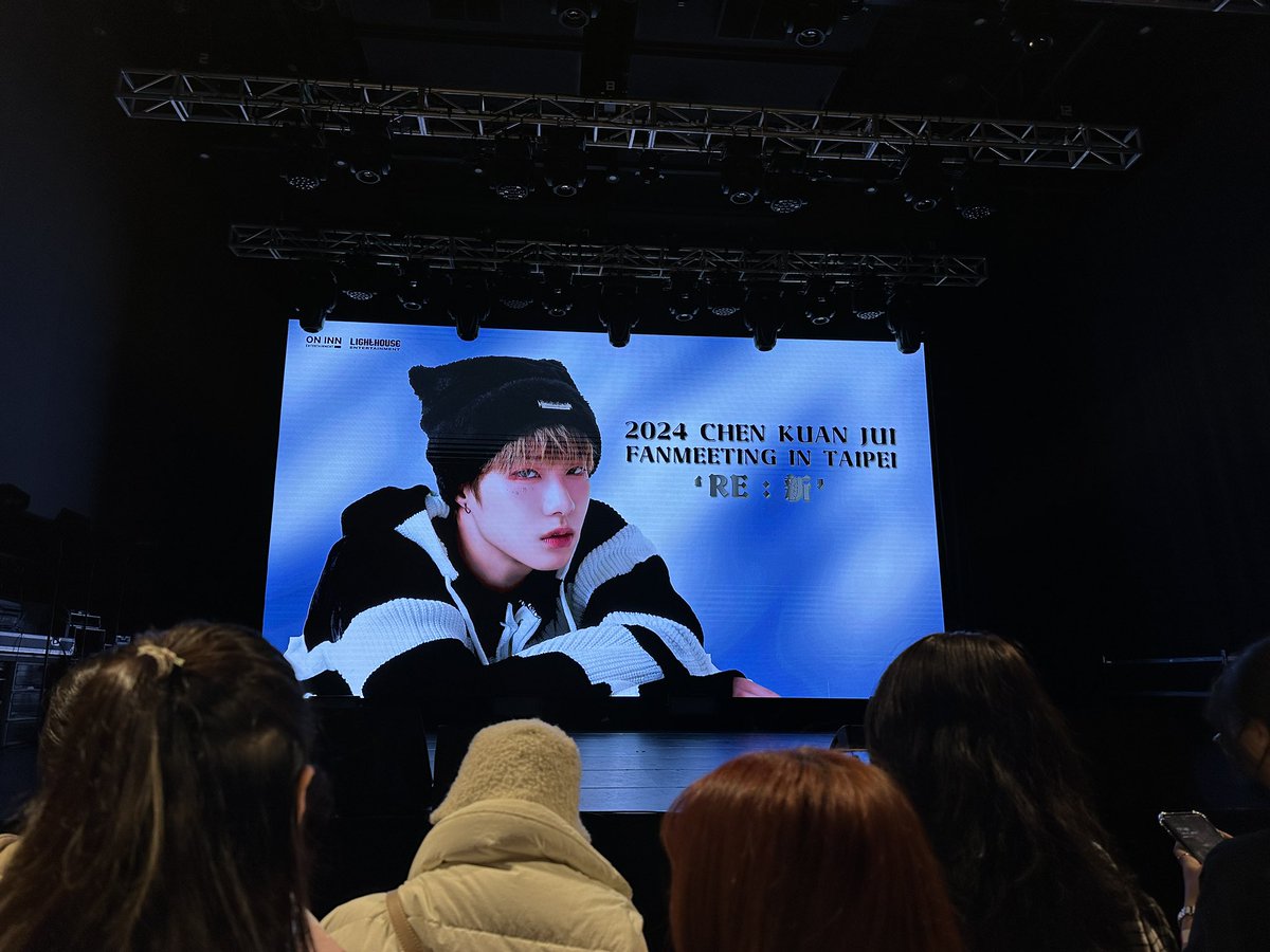 💠 240107

Fanmeeting In Taipei🫶🏻

#陳冠叡 #천관루이 #กวานรุ่ย #チェンクァンルイ #CHENKUANJUI #四喜