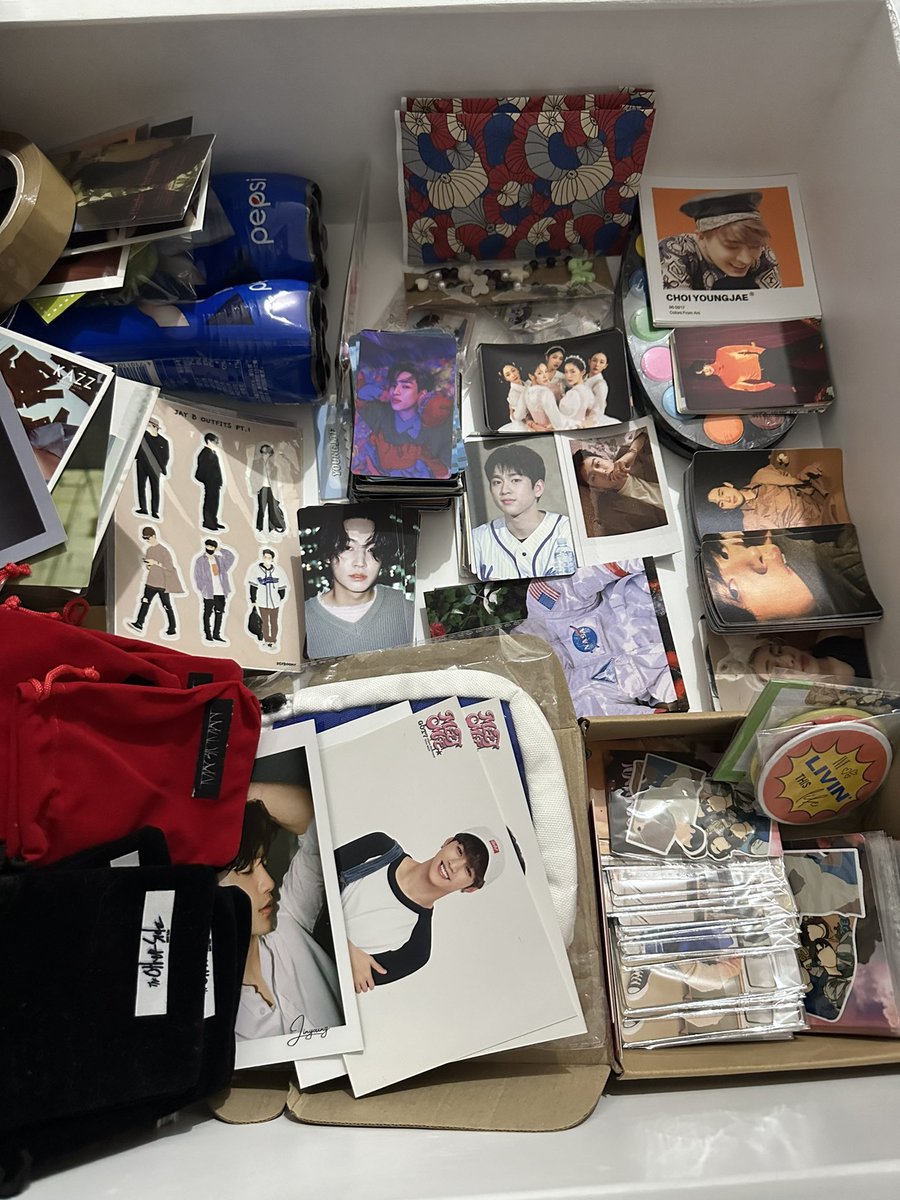 KPupperPH's tweet image. Alsoooo, interest check! We have sooooo many extra freebies that I need to clear out 🥹

Anyone interested to buy sets(random) for Php25ea? 😁