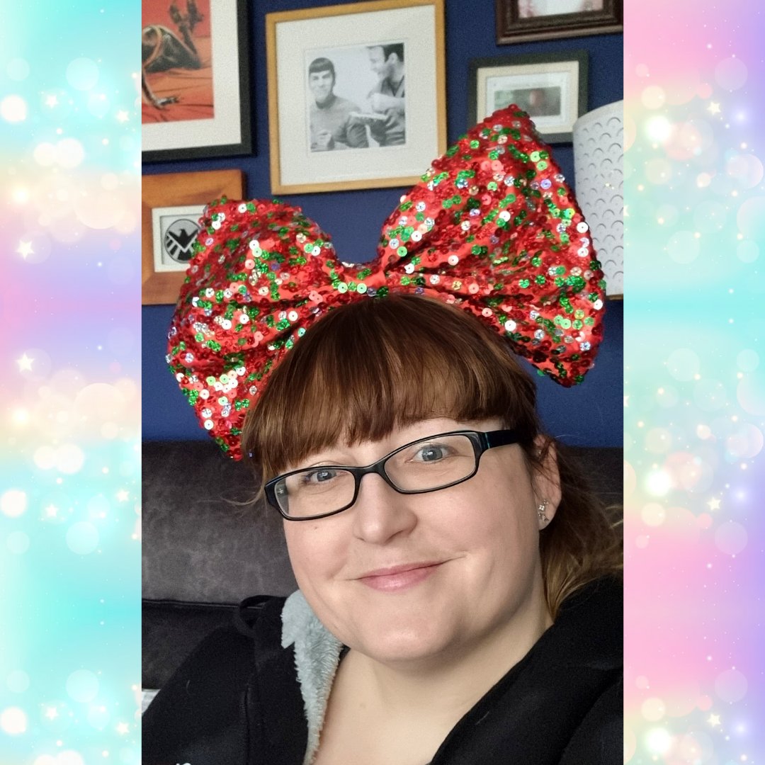 Got this fab Christmas bow today from @therangeuk sale. I'm all sorted now for the next Christmas fairs 💜

#craftyjujudesigns #craftyjuju #craftyjujukittens #Christmas #christmassales #christmasbow #therange #therangeuk #sales #Selfie #smallbusiness
instagram.com/p/C1zXM1wMaBR/…