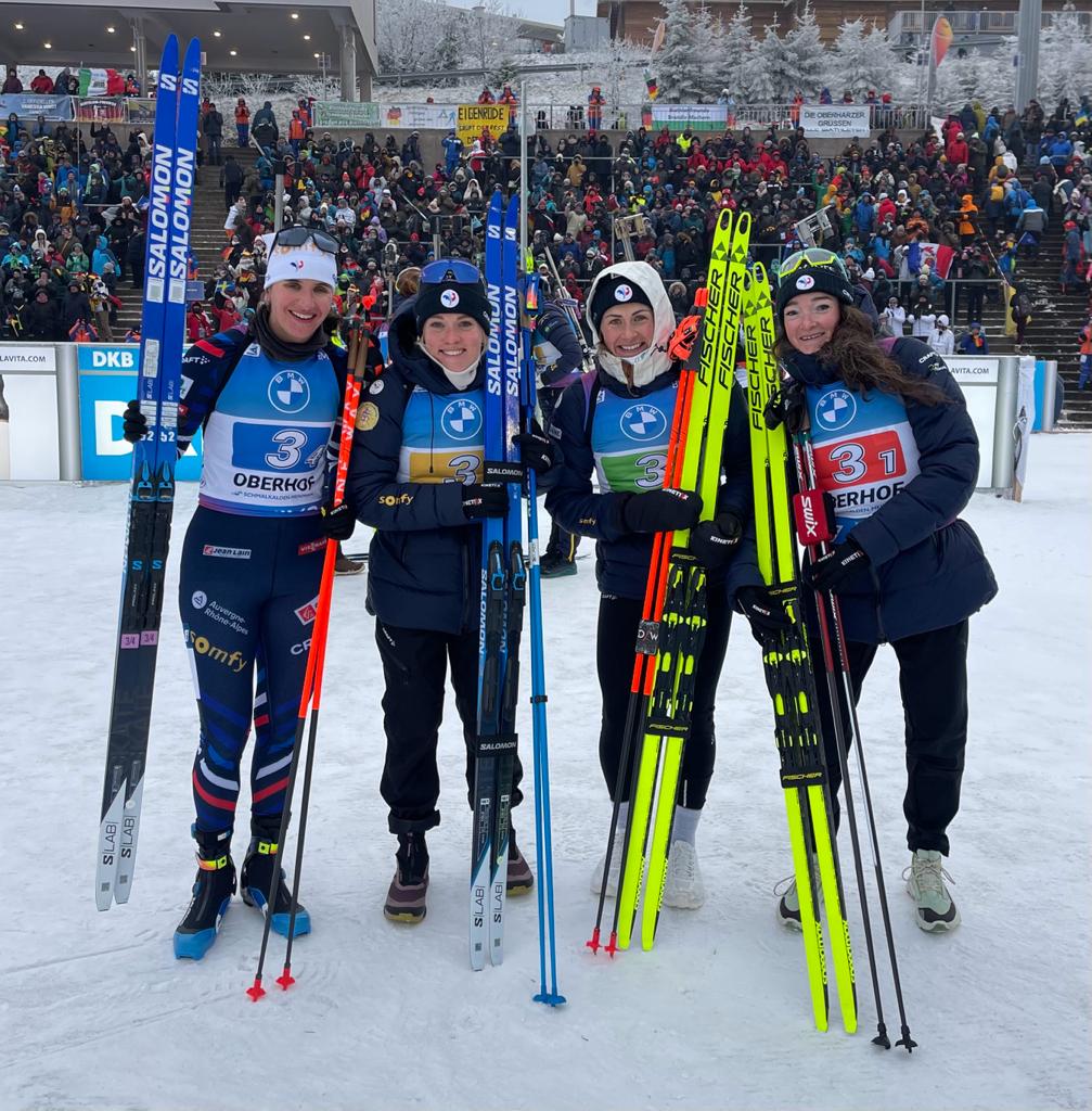 ADecharriere's tweet photo. RT @FedFranceSki: 🥇𝑰𝑴𝑷𝑬𝑹𝑰𝑨𝑳𝑬𝑺 ! 🇫🇷

Nos bleues dominent la course et remportent le relais à Oberhof ! 🇫🇷🥇

📸 FFS https://t.co/XFHIkN55NK