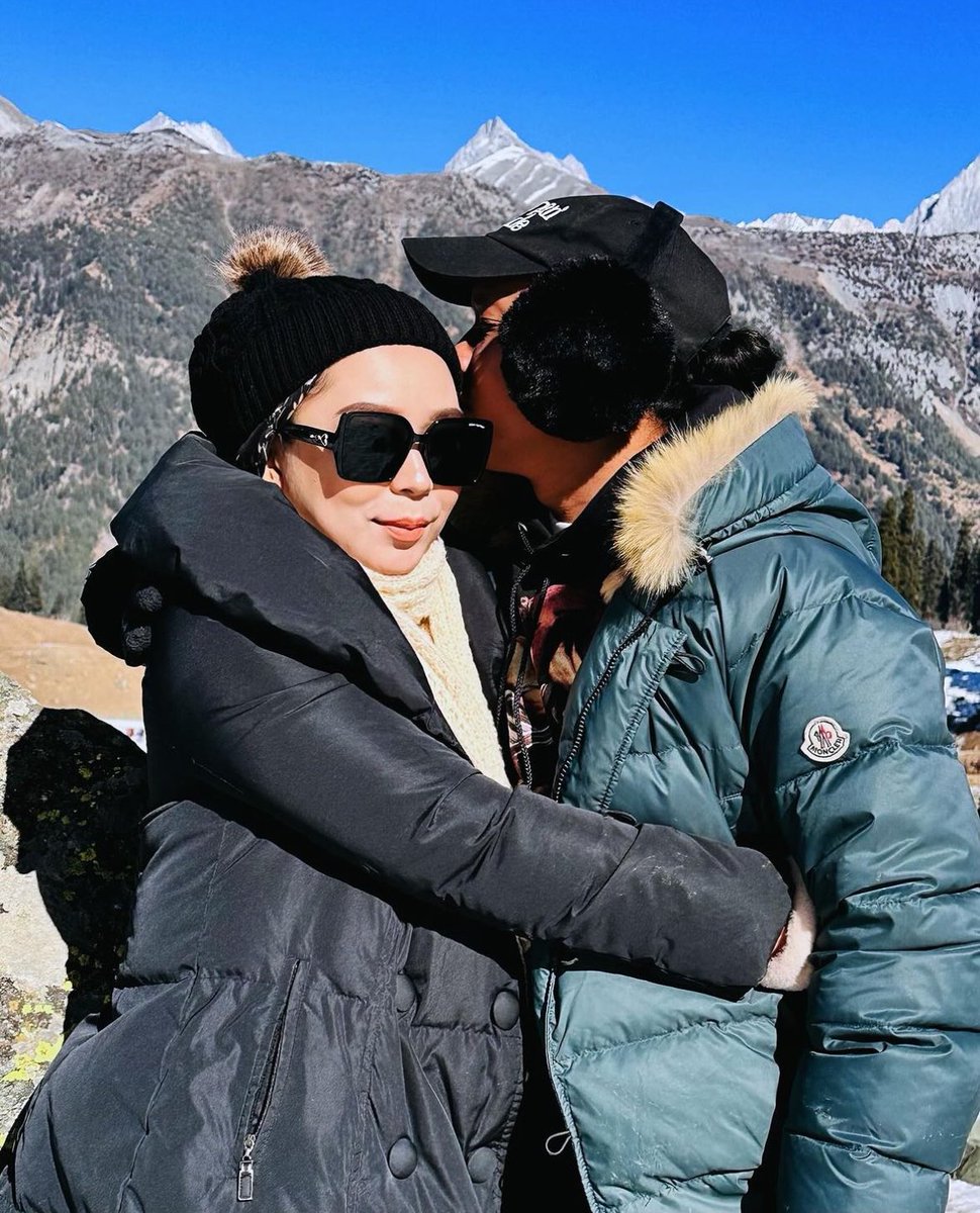 NzmiAdnan's tweet photo. Kashmir with love 🤍 https://t.co/3iO14sXhry