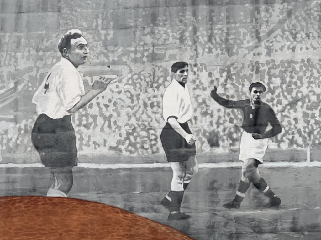wolvesphil's tweet photo. Good to see our Billy all this way from home, even if he did concede 6 at home! Hungarians still banging on about it all these years laterโฆ Thank God for #WWFC putting Honved in their place a few months later! #billywright #budapest https://t.co/PeimowQcSN