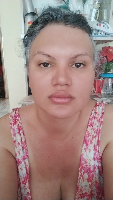 Esses filtros s&atilde;o surreais, como a gente muda n&eacute;, a &uacute;ltima ali sem filtro pra compara&ccedil;&atilde;o. 🤭 https://t<a href="/tag/live"class="tags"><span>#live</span></a><a href="/tag/stream"class="tags"><span>#stream</span></a><a href="/tag/transisbeautiful"class="tags"><span>#transisbeautiful</span></a><a href="/tag/transgamer"class="tags"><span>#transgamer</span></a>