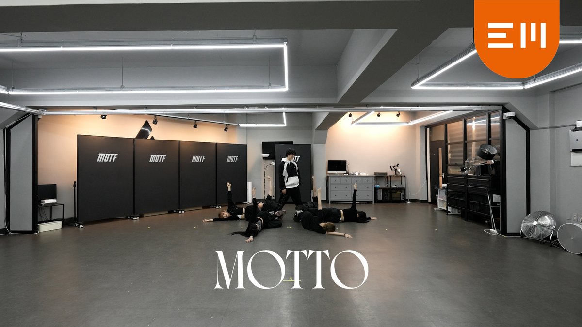 em_jonghyeon's tweet photo. [#VIDEO]
[JONGHYEON] ‘MOTTO’ 안무 영상 (Dance Practice)

💙 https://t.co/7eynHcIOOH

#KimJonghyeon #김종현
#Brilliant_Seasons #MOTTO
#EVERMOREENTERTAINMENT #에버모어엔터테인먼트 https://t.co/JzaK22Vz7S
