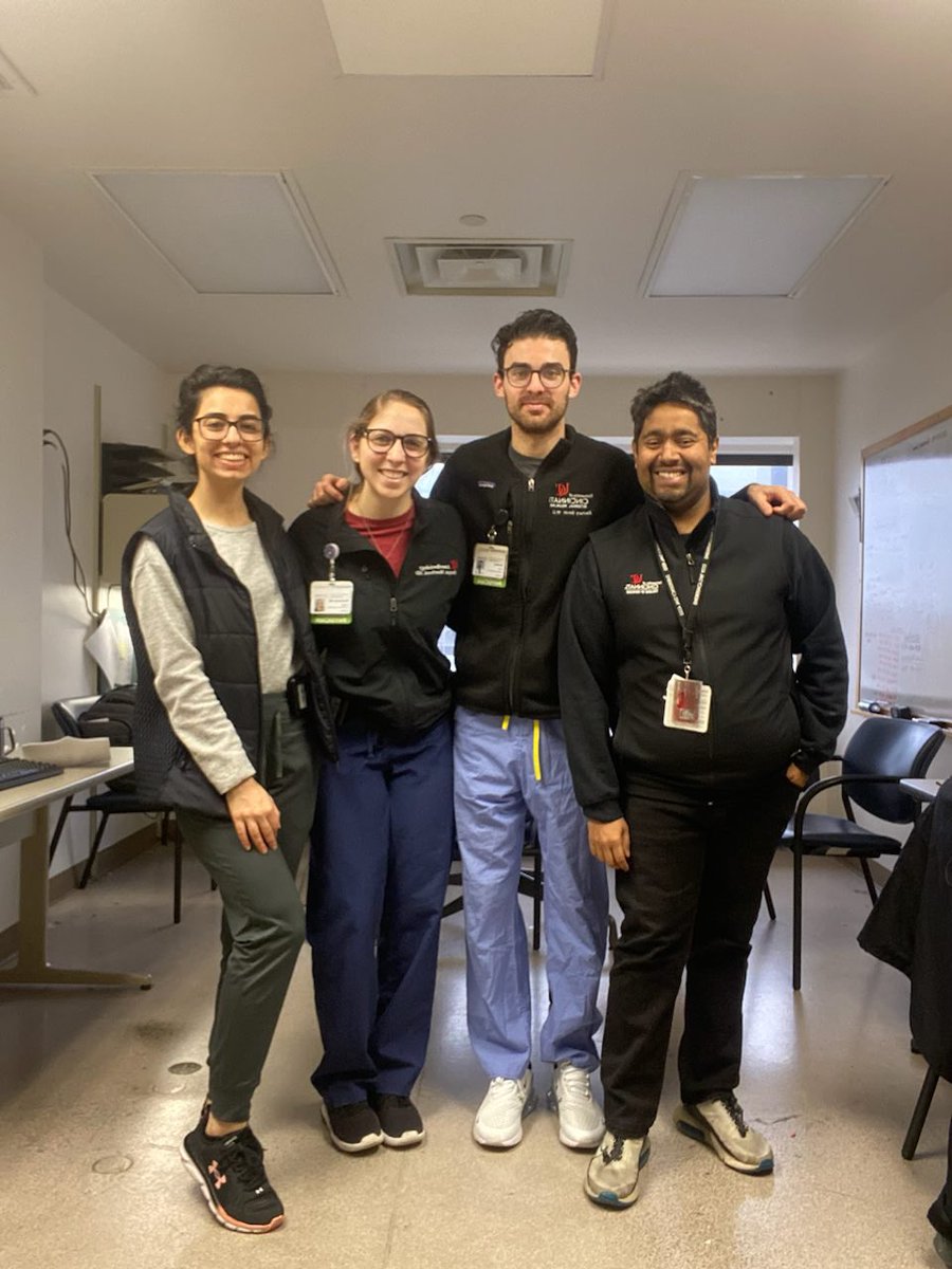 Fantastic 2 weeks with the bean team! We saw SIADH-induced hyponatremia, myxedema coma , adrenal insufficiency induced hyperkalemia, and POCUS learning!   #Nephrologyteam #internyear