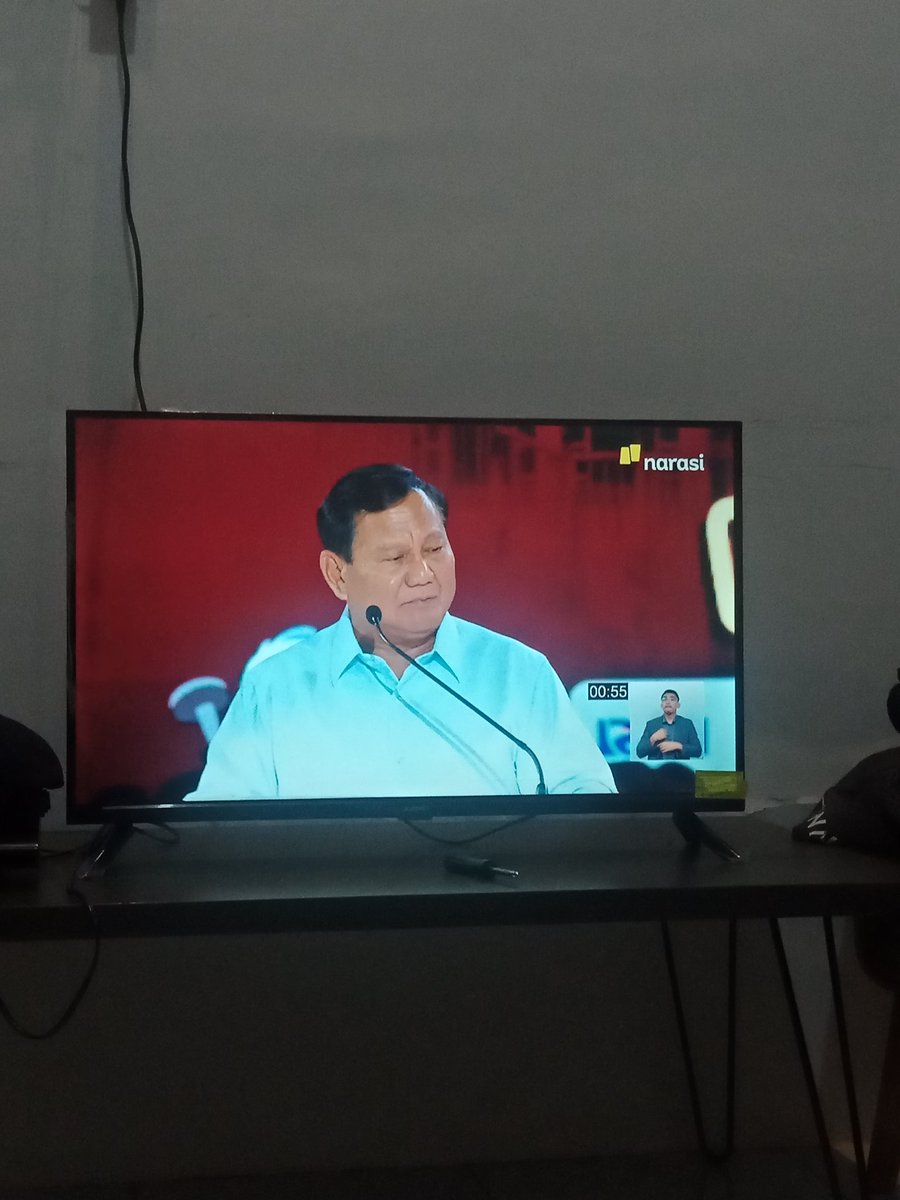 kangmarx_'s tweet photo. Ku kira Prabowo setelah ketemu jokowi sebelum debat sudah dibawai amunisi buat debat.
Eh ternyata bawa amunisi yang sudah dipakai (kosong, tinggal selongsongnya)

Silahkan buzzer prabowo bersih bersih https://t.co/m1flwASGGI